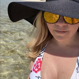 Meet your Posher, Mallory